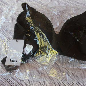 NWT - Knix WingWoman Contour Bra Black